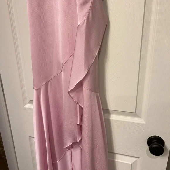 Women’s light pink spaghetti strip long dress from Express. Never worn - Picture 4 of 8